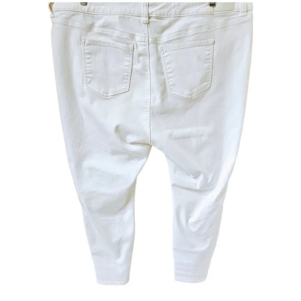CELEBRITY PINK Plus Size 22  White   Skinny Jeans NWOT - Picture 12 of 13